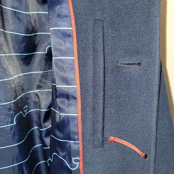 Navy Vineyard Vines Peacoat Good Condition - Picture 4 of 8